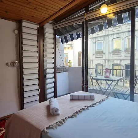 Apartment Galata Duplex Apt. *balcony* 1 Min To Metro Stn.