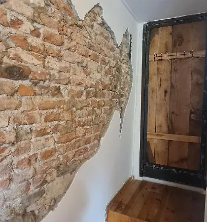 Galata Duplex Apt. *balcony* 1 Min To Metro Stn.
